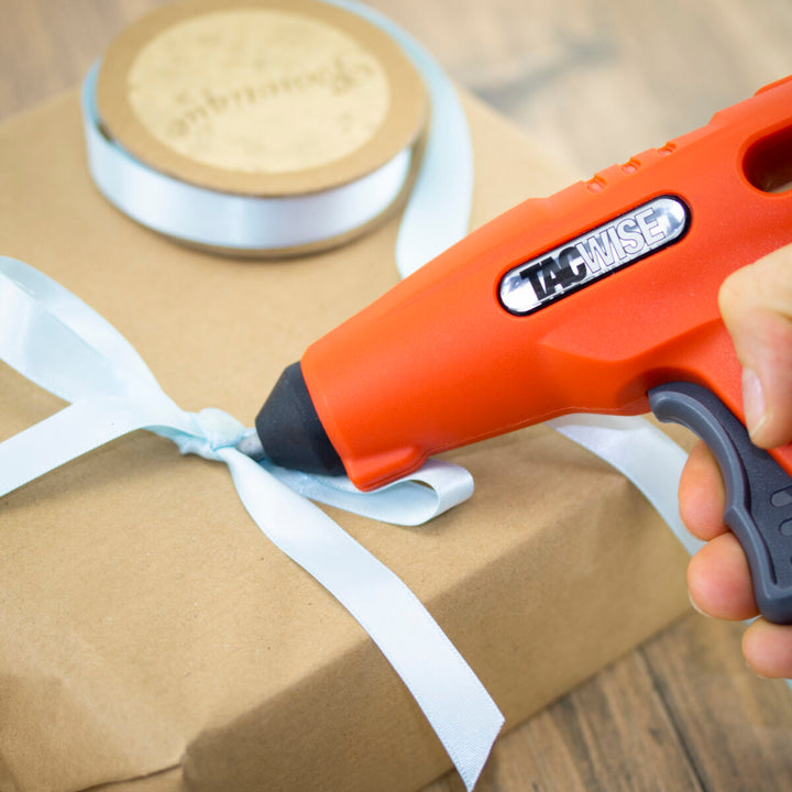 H4-7 Cordless Hot Glue Gun with 30 Glue Sticks 4V