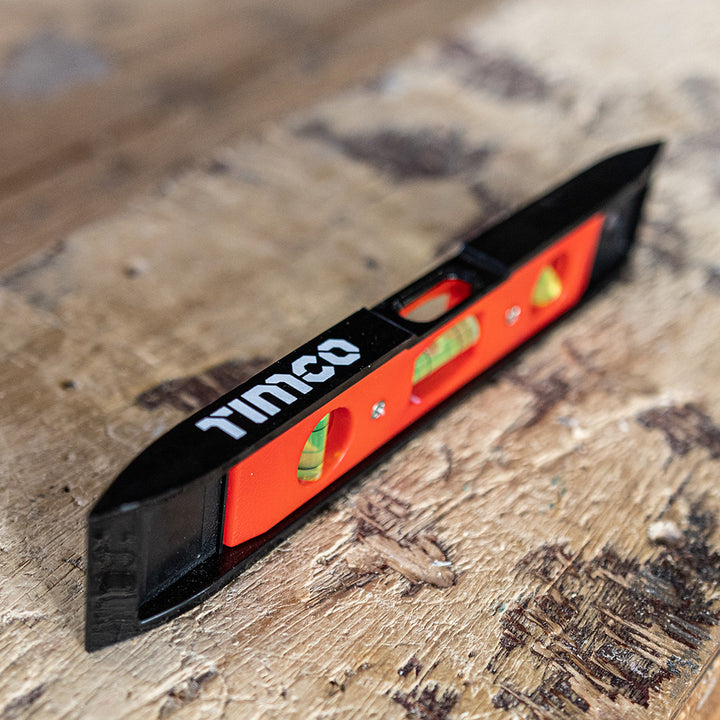 Toolbox Spirit Level – 225mm, Plastic, Magnetic Base (468151)