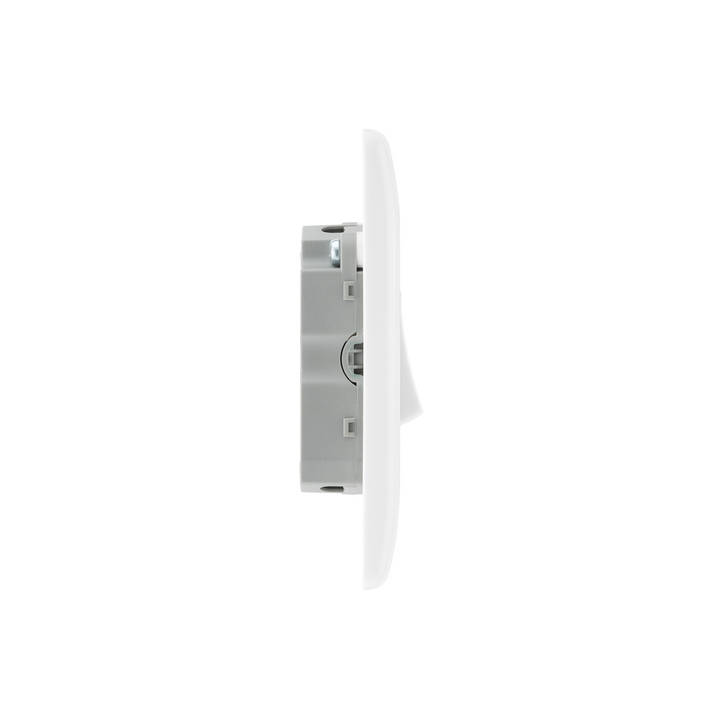 BG Electrical - 843-01 White Molded 2-Way Triple Wall Light Switch  20A 16AX