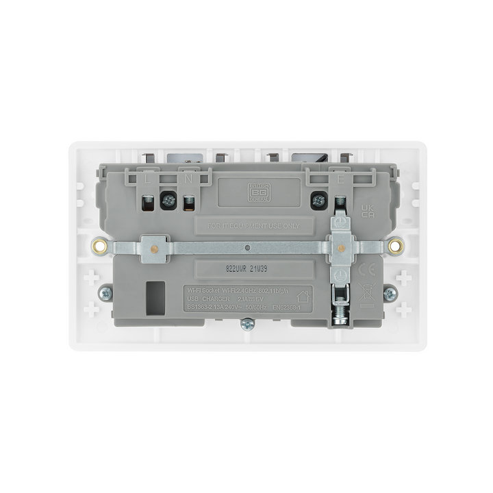 BG Electrical - 822UWR Double Switched Single Pole Electric Socket USB WIFI Extender